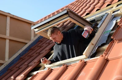 Pose de fenêtres de toit Velux à Biniville